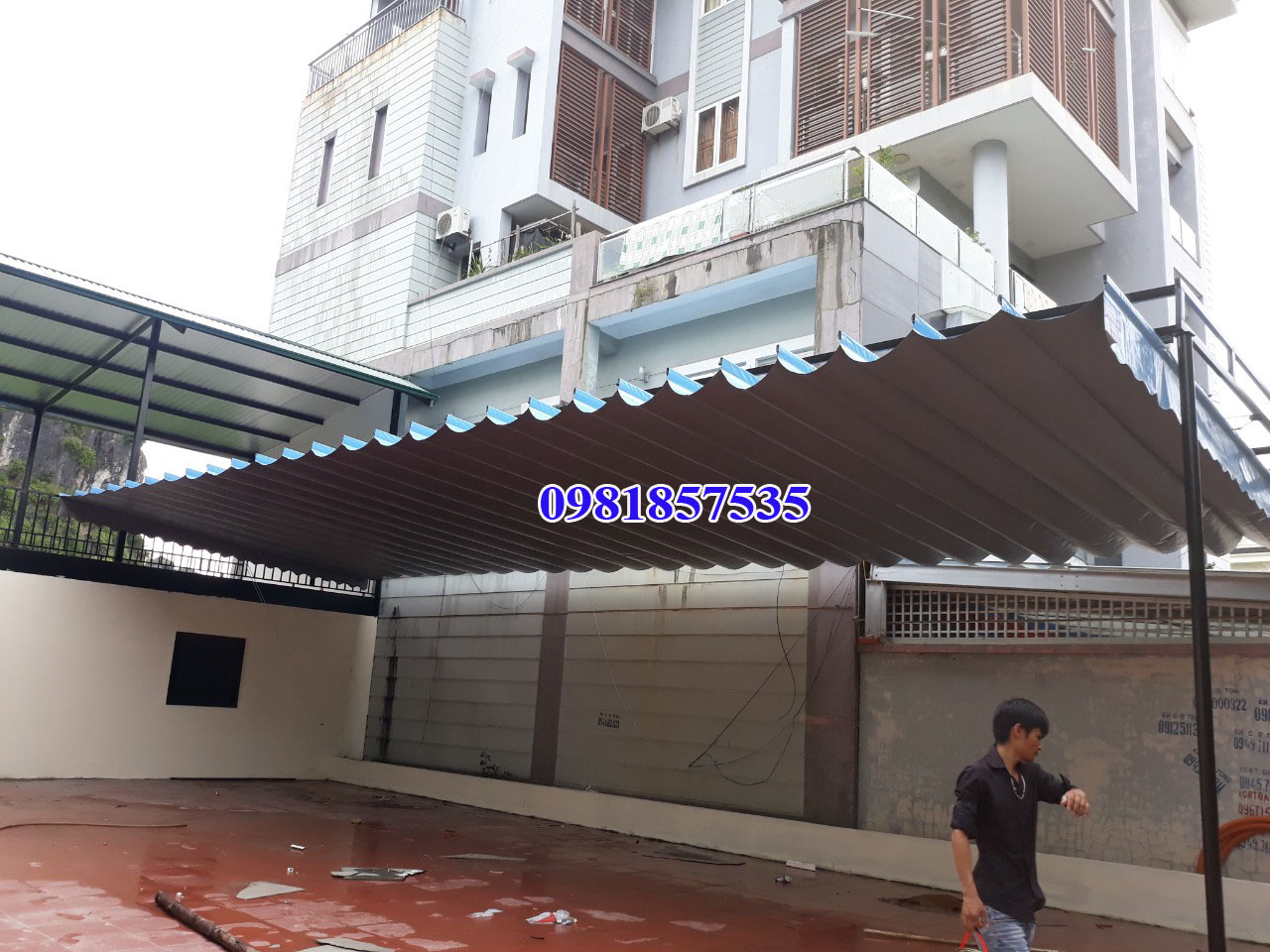 Bạt che nắng mưa